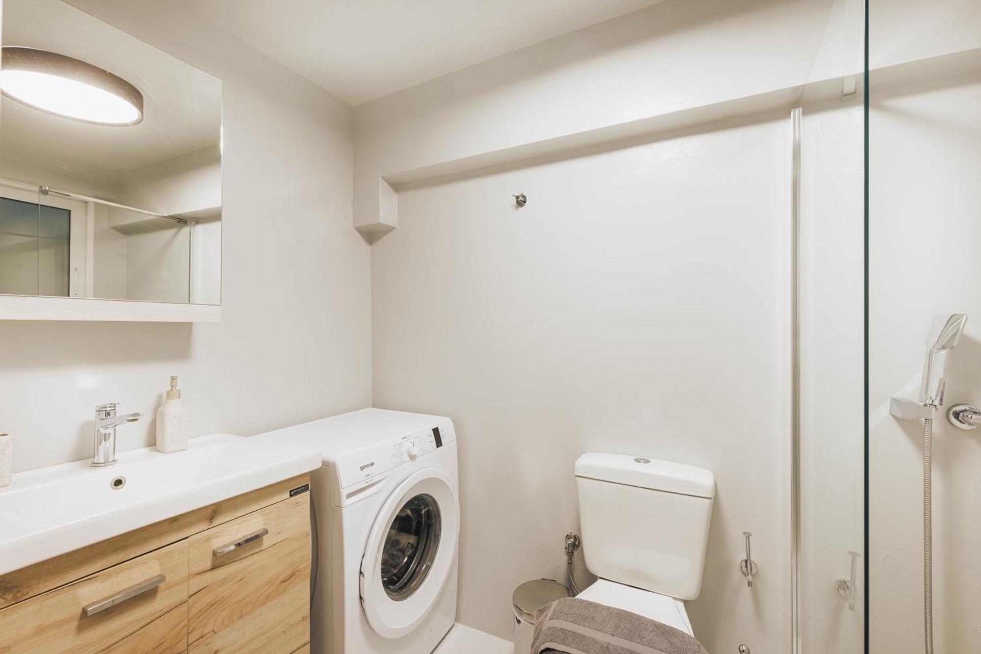 Beautiful Underground Nest With Prv Terrace Apartment เอเธนส์ ภายนอก รูปภาพ