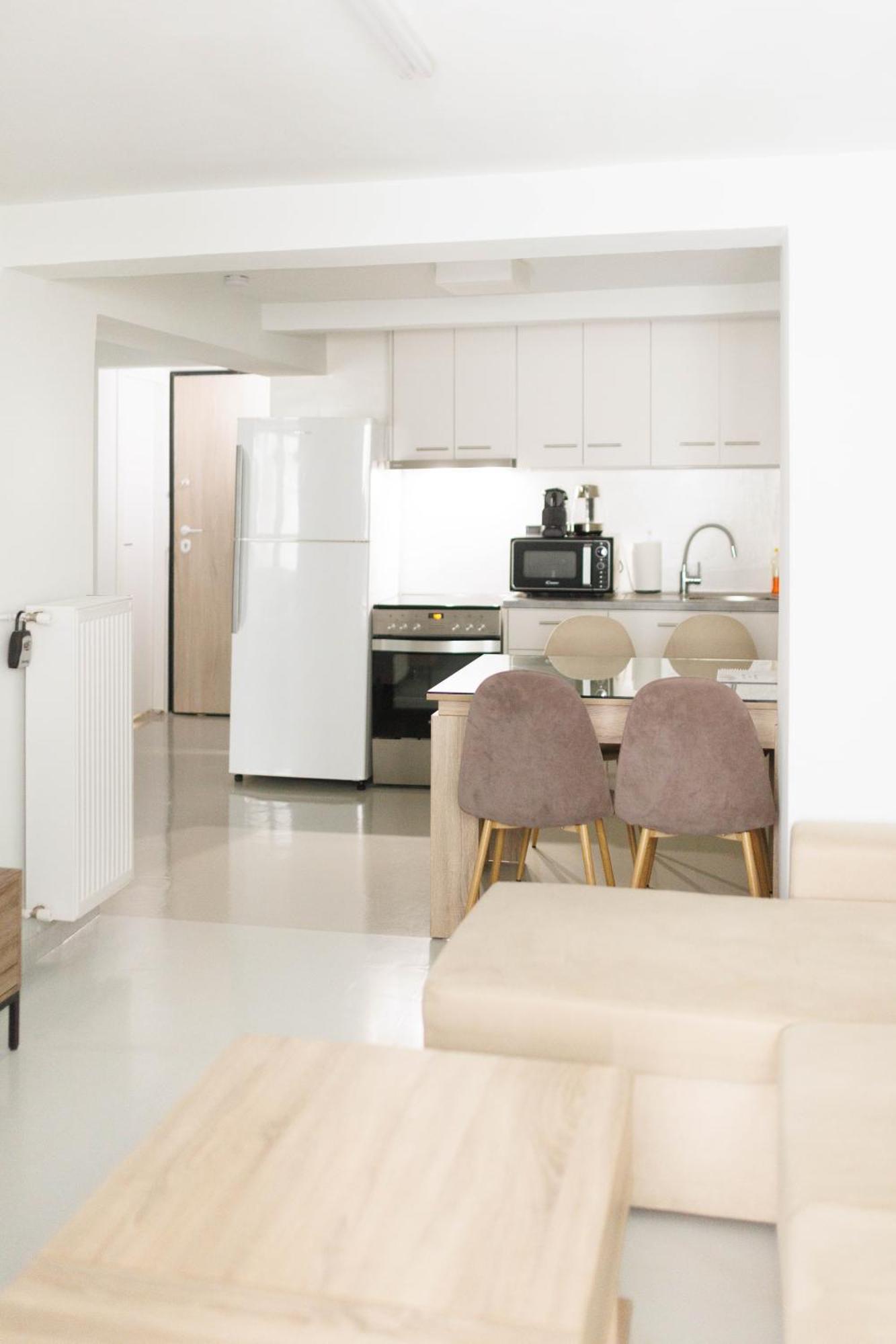 Beautiful Underground Nest With Prv Terrace Apartment เอเธนส์ ภายนอก รูปภาพ