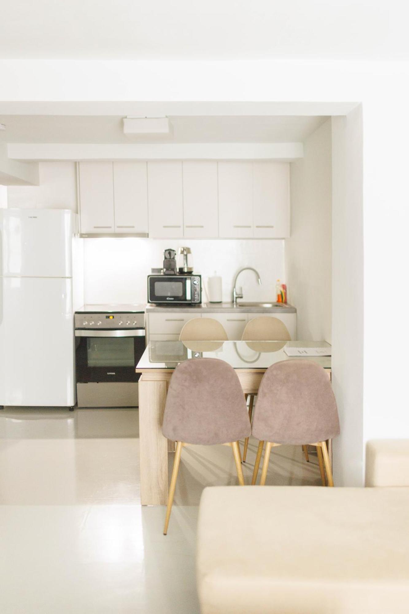 Beautiful Underground Nest With Prv Terrace Apartment เอเธนส์ ภายนอก รูปภาพ