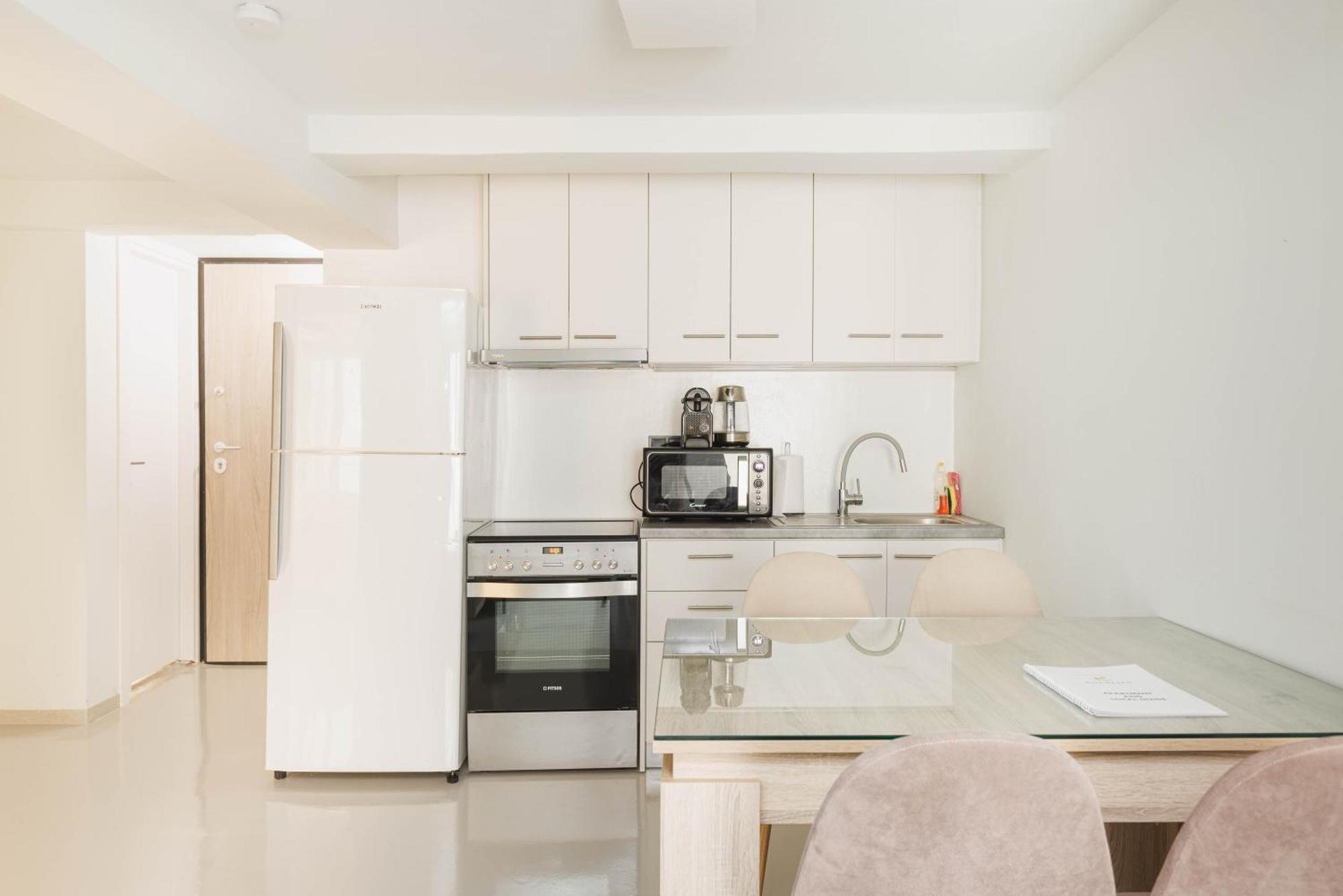 Beautiful Underground Nest With Prv Terrace Apartment เอเธนส์ ภายนอก รูปภาพ